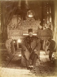 Nasruddin Shah vor dem Pfauenthron sitzend, Gulistan-Palast, Teheran