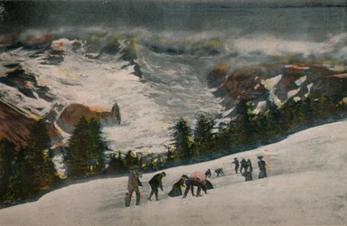 Schneeballschlacht im Paradise Valley im Hochsommer, Mount-Rainier-Nationalpark, um 1916