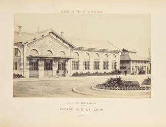 Bahnhof Montargis, Fassade zum Hof