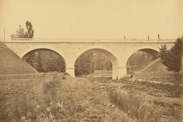 Viadukt über den Rhins, nahe Pradines