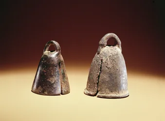 Pferdeglocken, aus Babylon, Irak, ca. 700 v. Chr.