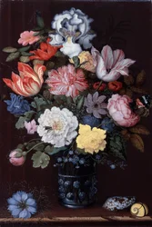 Blumenstillleben mit Muscheln