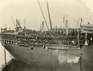 Matteawan Docking, Nachmittag des 9. Juni, Spanisch-Amerikanischer Krieg, 1898, 1899