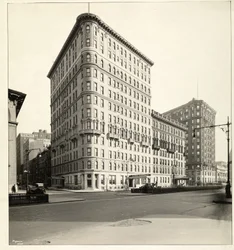 Ansicht des Hotel Embassy an der Broadway und 70th Street, New York, 1921
