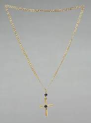 Kette mit Anhängerkreuz, 500er Jahre