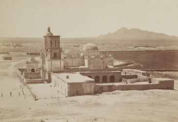 [Gesamtansicht der Mission San Xavier, Arizona]