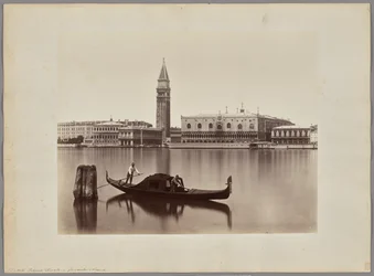 Venedig: Blick auf die Biblioteca Marciana, den Campanile und den Dogenpalast