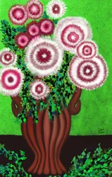 Braune Vase mit Fantasie-Wildblumen