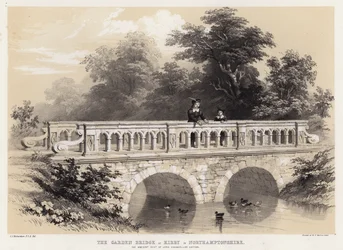 Die Gartenbrücke in Kirby in Northamptonshire, der alte Sitz von Lord Chancellor Hatton
