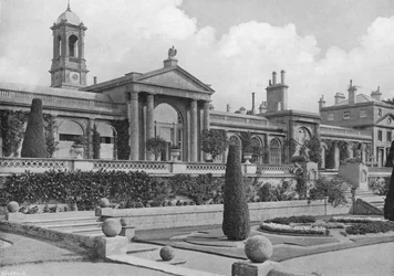 Die Orangerieterrasse