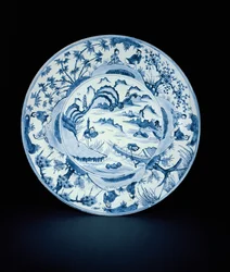 Blau-weißer Teller mit Fischern in einer Flusslandschaft, Tianqi oder Chongzheng, 1620-30 (Porzellan)