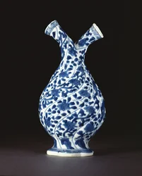 Blau-weiße Doppel-Flasche in europäischer Glasform, Kangxi-Periode (1662-1722)