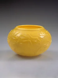 Geschnitzte Schale, Qianlong-Periode (1736-95)