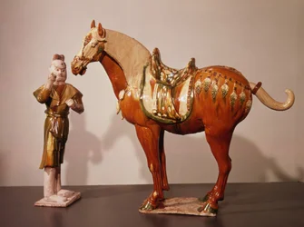 Pferd und Stallbursche, Tang-Dynastie (618-907)