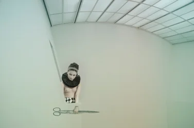 Rüsche mit Schere