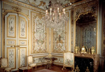 Ansicht des Affenkabinetts oder „La Grande Singerie“ von Christophe Huet (1700-1759) 1737 Chantilly, Musée Condé