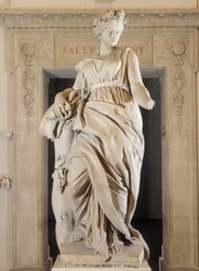 Die Muse. Steinskulptur