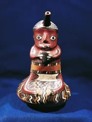Anthropomorphes Gefäß mit Musikthema, Peru