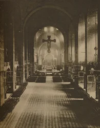 Innenraum der Westminster Kathedrale vom Westende aus gesehen