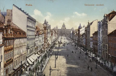 Postkarte mit einer Gesamtansicht des Wenzelsplatzes