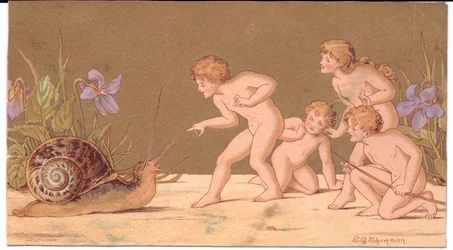 Eine viktorianische Grußkarte von vier nackten Feen, die eine Schnecke necken, vor einem goldenen Hintergrund