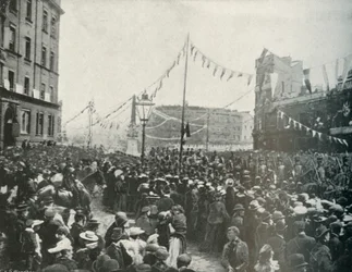 Die königliche Prozession: Die königliche Artillerie passiert St. Georges Circus, Borough, 1897