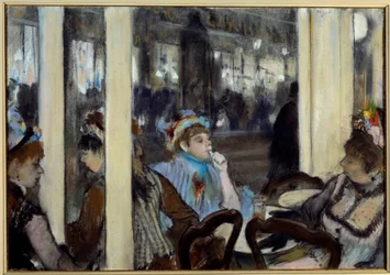 Frauen auf einer Caféterrasse