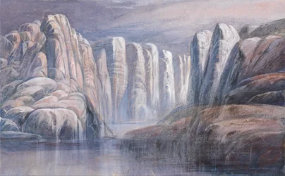 Flusspass, zwischen kargen Felsklippen