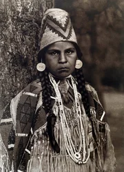 Indianer Amerikas: Porträt eines Mädchens der Umatilla