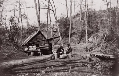 Eine Union Station am James River zur Gewinnung von Schießpulver aus konföderierten..., 1864