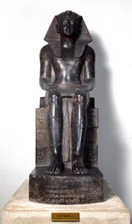 Ägyptische Antiquität: Skulptur aus Basanit, die Thutmosis (Tuthmosis oder Thutmus) III. (um 1504-1450 v. Chr.), ägyptischer Pharao, darstellt. 18. Dynastie. Aus Theben. Turin, Ägyptisches Museum