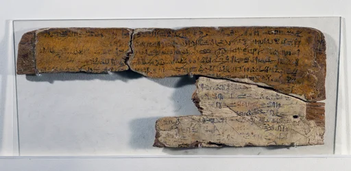 Tafel eines Lehrlingsschreibers, mit Text aus der Satire der Berufe, Holz, 52x20,5x1 cm, ägyptische Zivilisation, Neues Reich, Dynastie XVIII