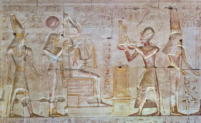 Farbiges Relief, Tempel von Seti I, Abydos, Ägypten