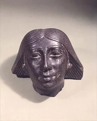 Kopf eines Mannes, wahrscheinlich ein hoher Beamter, ca. 700 v. Chr.