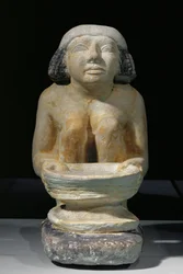 Frau mit Sieb. Aus Gizeh, Mastaba von Djacha. Mitte