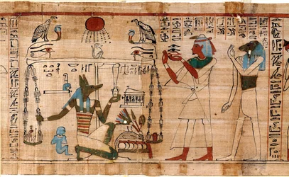 Ägyptische Antiquität: das Wiegen der Seele - Detail aus dem Totenbuch, Papyrus im Ägyptischen Museum von Turin, Italien