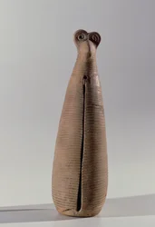 Blasinstrument in Form einer Frau in Robe, aus Lorestan, Iran, frühes 1. Jahrtausend v. Chr.
