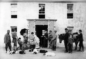 Eine Jagdgesellschaft auf dem Land, ca. 1890