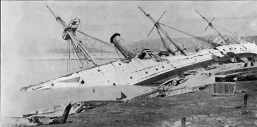 H.M Sloop Phoenix durch den Hongkong-Taifun an Land getrieben, Illustration aus The Graphic, 27. Oktober 1906