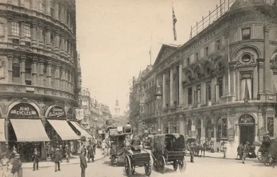 London, Shaftesbury Avenue