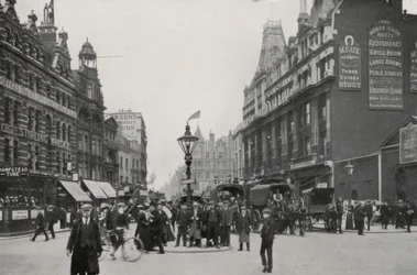 London: Tottenham Court Road