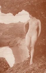Nudistische Kunst: Skylla