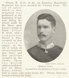 Private Scott, mit dem Victoria-Kreuz für Tapferkeit am Caesars Camp ausgezeichnet
