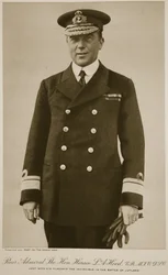 Konteradmiral Der Ehrenwerte Horace L.A. Hood
