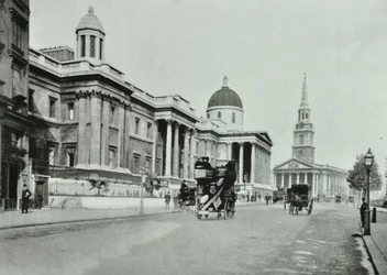 Saint Martin in the Fields und die National Gallery, Trafalgar Square, Westminster LB: Nordseite Blick nach Osten, 1896