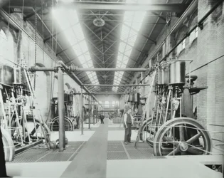 Southern Outfall Sewer, Crossness: Innenansicht des Maschinenhauses, 1894