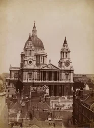 St. Pauls Kathedrale, London, mit Dachlandschaft