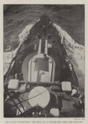 Die Marine-Manöver, die Bugansicht eines Schlachtschiffs vom Vordertop