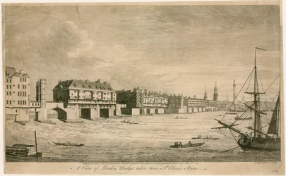 Alte London Bridge, von nahe St Olaves Stairs