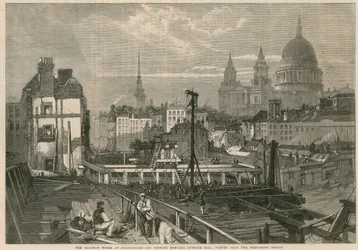 Die Eisenbahnarbeiten bei Blackfriars und die Öffnung in Richtung Ludgate Hill, London, vom temporären Brücke aus gesehen